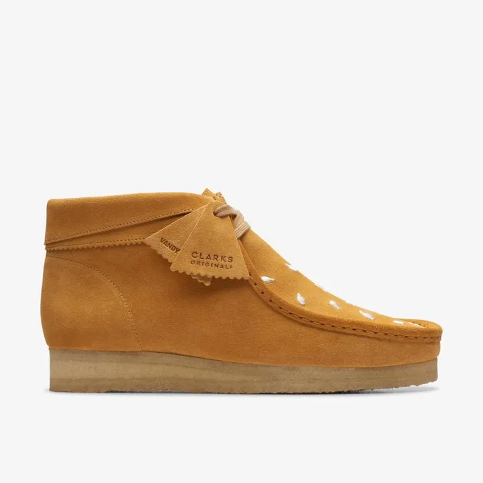 Clarks Ankle Boots Wallabee Boot Tan Embroidery 8211 WomenMen