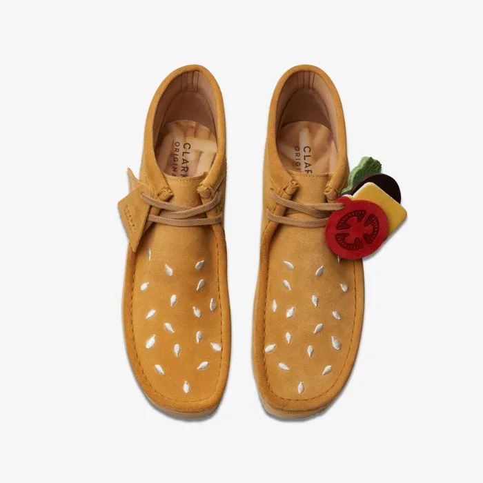 Clarks Ankle Boots Wallabee Boot Tan Embroidery 8211 WomenMen