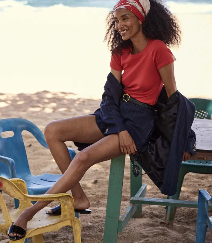 DEN Tees Women Vivi Tee Scarlet