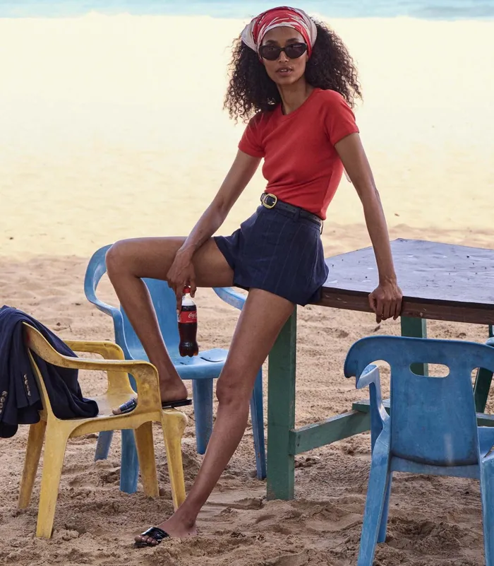 DEN Tees Women Vivi Tee Scarlet