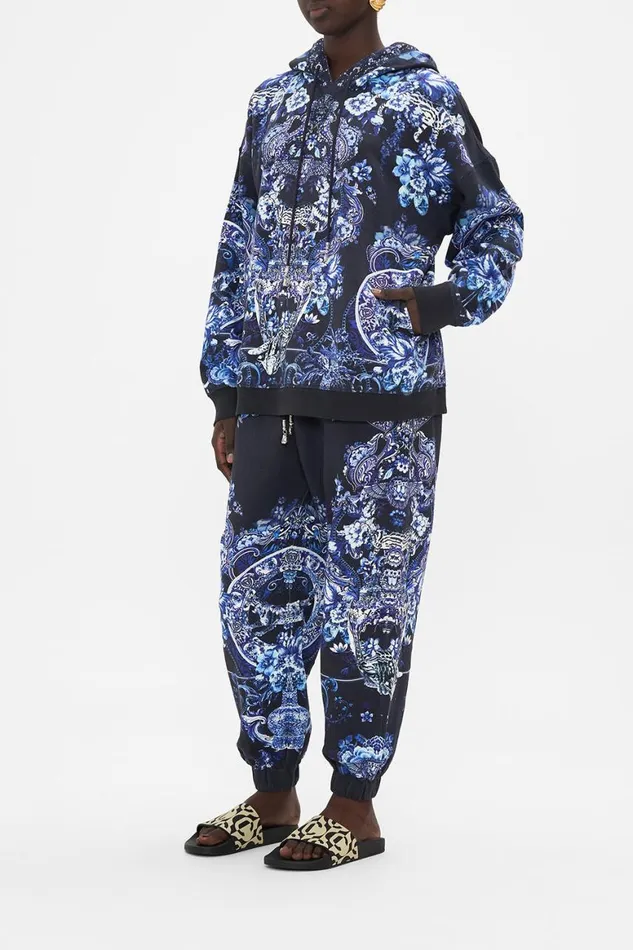 HOODY WITH POCKETS DELFT DYNASTY Delft Dynasty Womens Camilla Knitwear