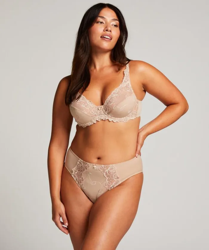 Hunkemller Diva NonPadded Underwired Bra 8211 Beige Beige 8211 Women Hunkemller Diva NonPadded Underwired Bra 8211 Beige Beige 8211 Women