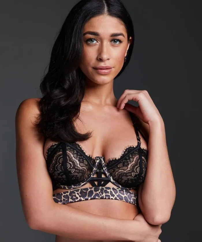 Hunkemller Mitzy Nonpadded Longline Underwired Bra 8211 Black Black 8211 Women Hunkemller Mitzy Nonpadded Longline Underwired Bra 8211 Black Black 8211 Women