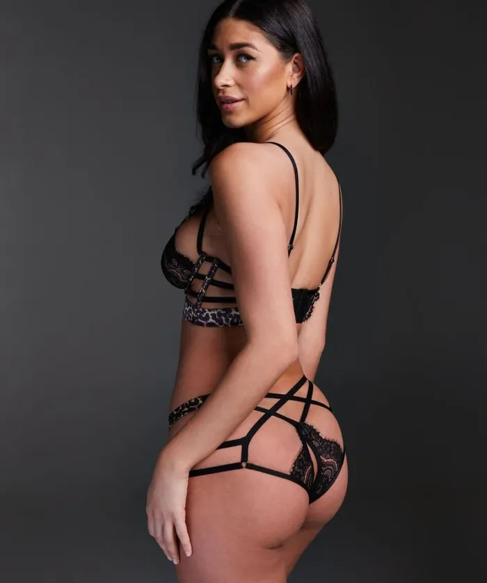 Hunkemller Mitzy Nonpadded Longline Underwired Bra 8211 Black Black 8211 Women Hunkemller Mitzy Nonpadded Longline Underwired Bra 8211 Black Black 8211 Women