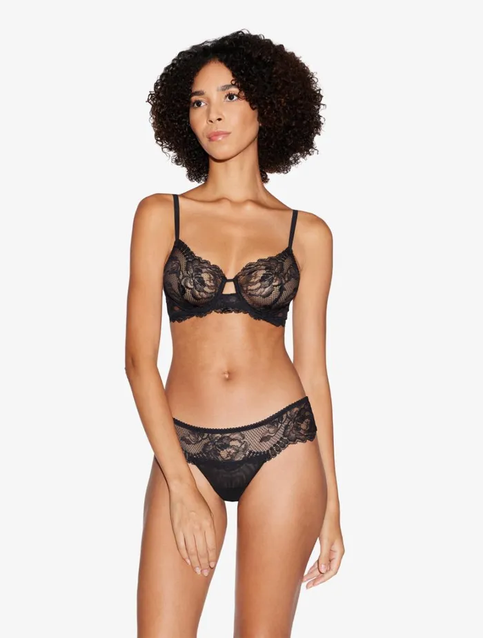 La Perla Luxury Stretch Leavers Lace Thong In Black Women G String and Thong