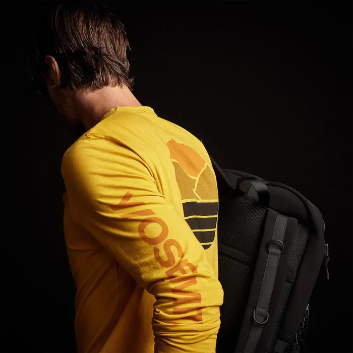 MEN James Perse GRAPHICS Canyon Graphic Tee Crocus Yellow