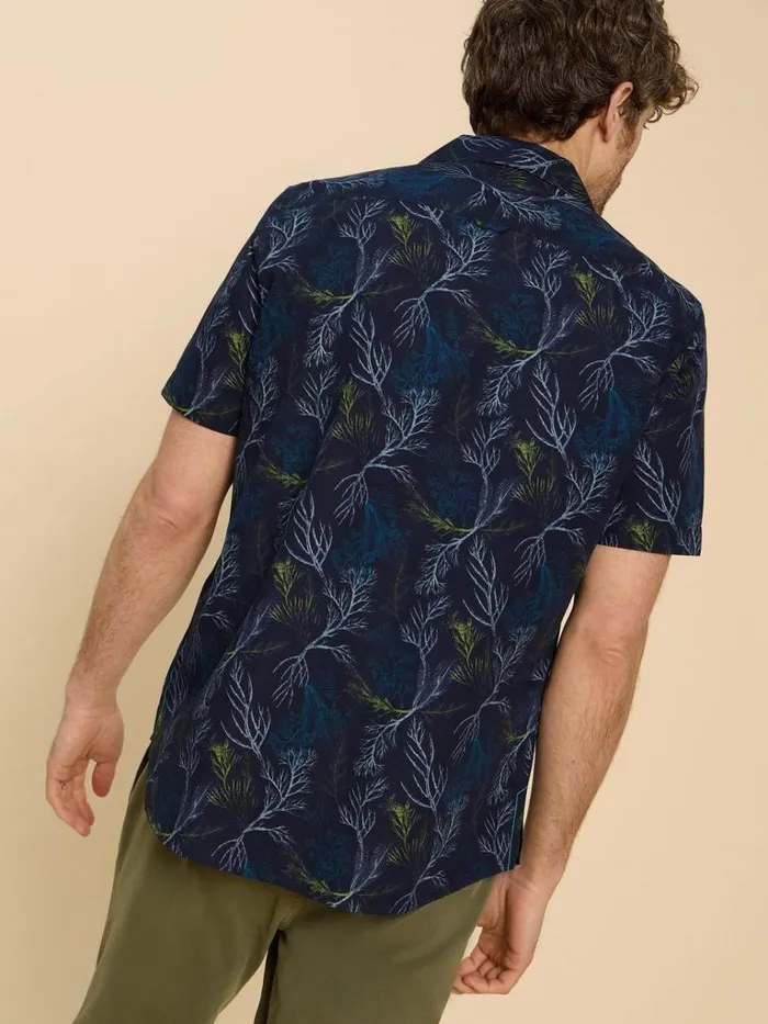 Men SHIRTS White Stuff Crab Printed SS Shirt Navy Print
