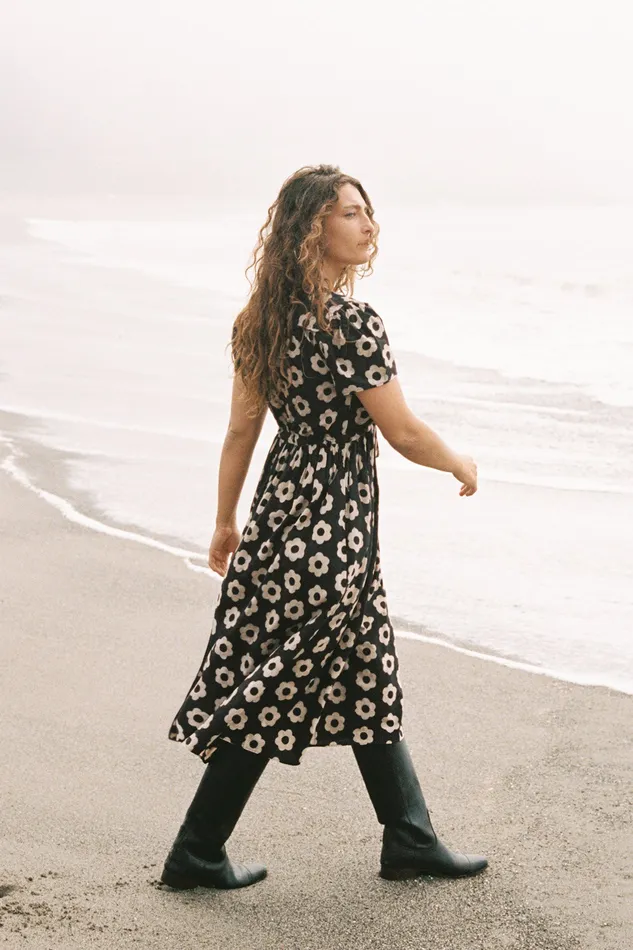 Petite Sizing The Dawn Dress Petites Noir Daisy 8211 Christy Dawn Women Petite Sizing The Dawn Dress Petites Noir Daisy 8211 Christy Dawn Women