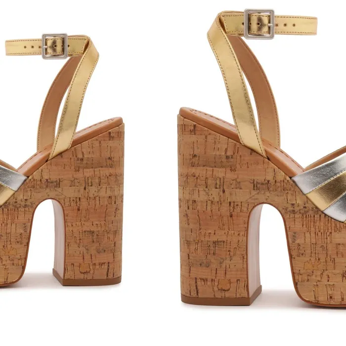Sandals Imani Metallic Leather Sandal Prata Schutz Shoes Platforms Sandals Imani Metallic Leather Sandal Prata Schutz Shoes Platforms
