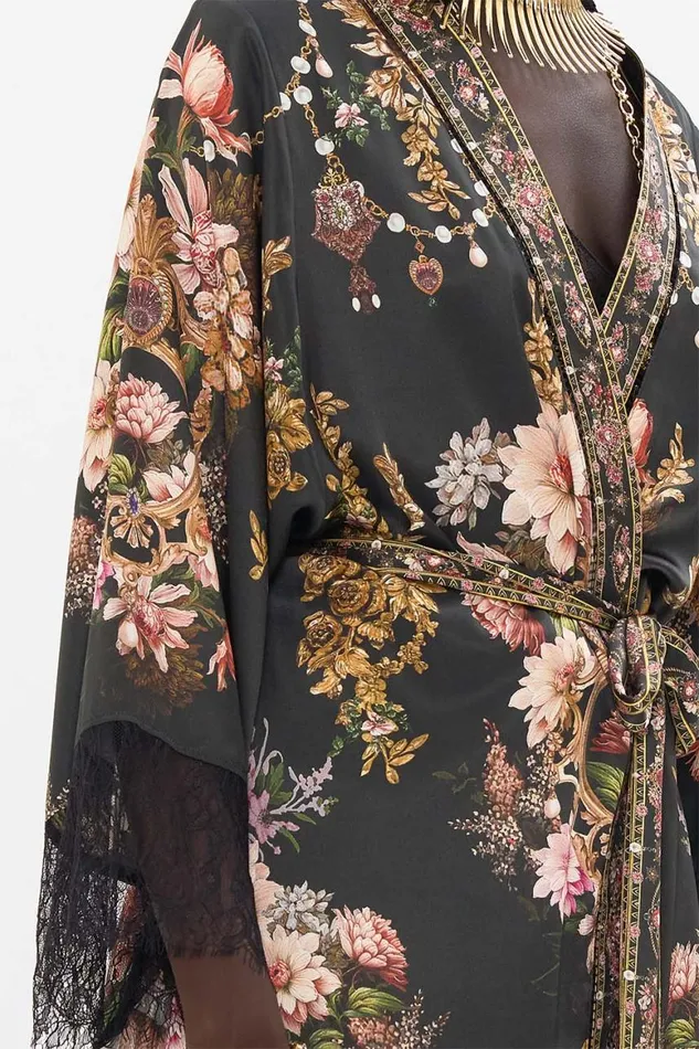 SHORT KIMONO WRAP DYNASTY DAZE Dynasty Daze Womens Camilla Kimonos
