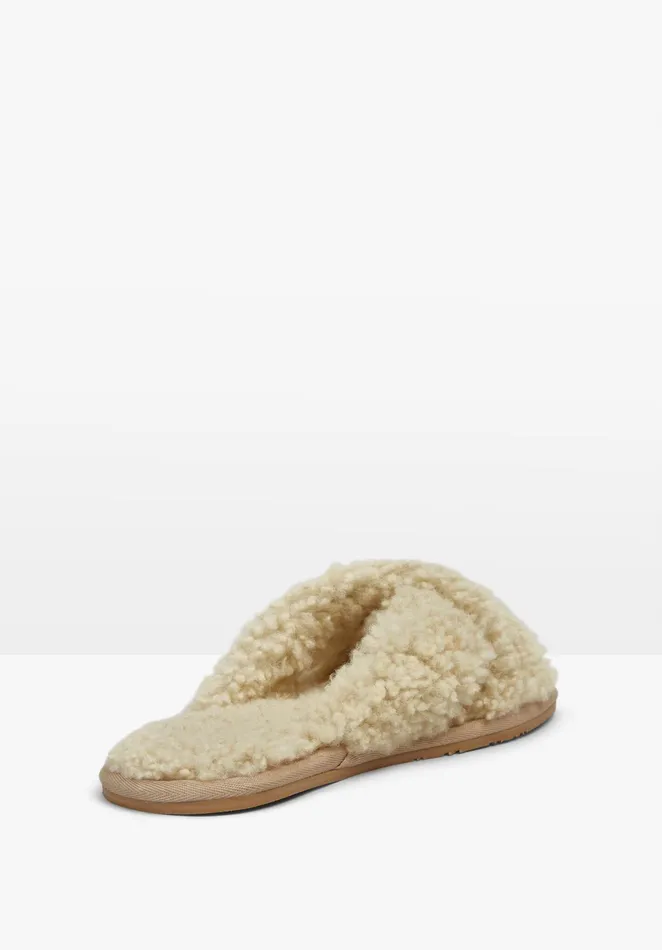 Slippers Women Hush Amble Teddy Slippers Beige