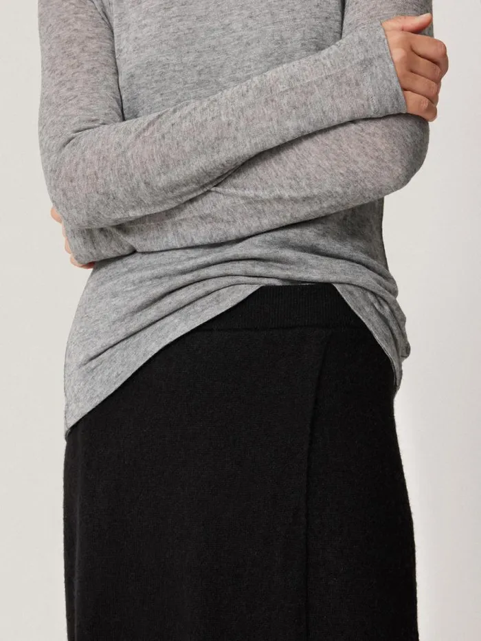 Soft Gauzy Knit Skirt Black Women Jigsaw Skirts