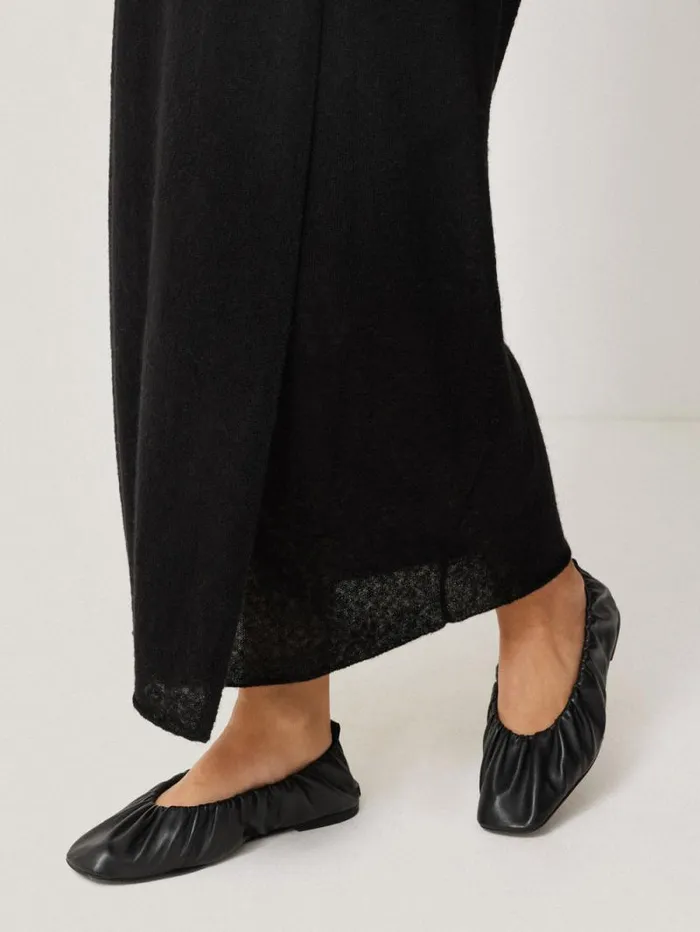 Soft Gauzy Knit Skirt Black Women Jigsaw Skirts