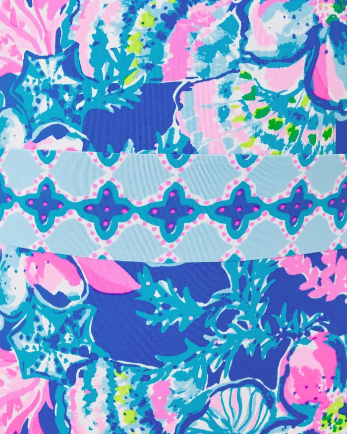 Swim Women Lilly Pulitzer Palma OnePiece Swimsuit Blue Tang Sitting Seaside
