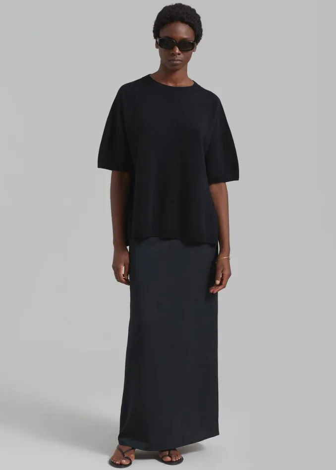 The Frankie Shop Gestuz FrylaGZ HW Midi Skirt 8211 Jet Set Shop Clothing