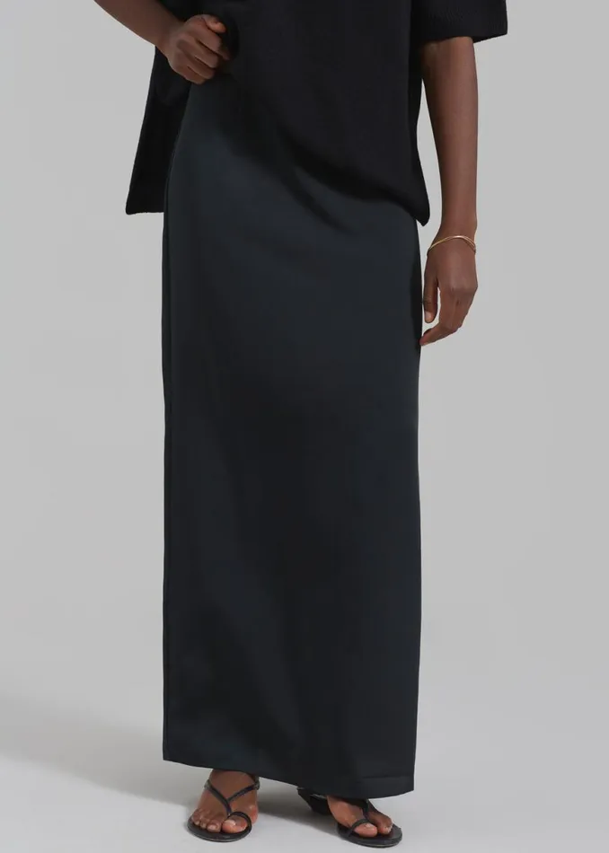 The Frankie Shop Gestuz FrylaGZ HW Midi Skirt 8211 Jet Set Shop Clothing