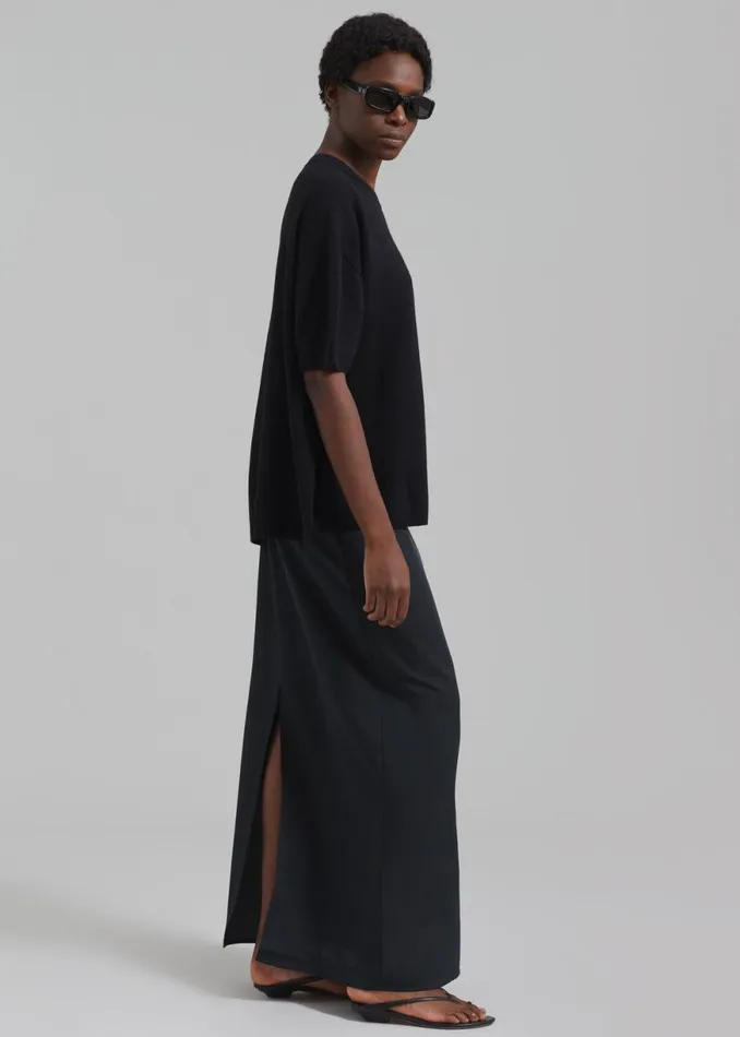 The Frankie Shop Gestuz FrylaGZ HW Midi Skirt 8211 Jet Set Shop Clothing
