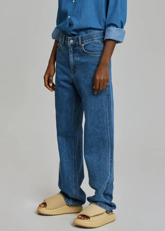 The Frankie Shop Hari Straight Jeans 8211 Dark Indigo Shop Denim