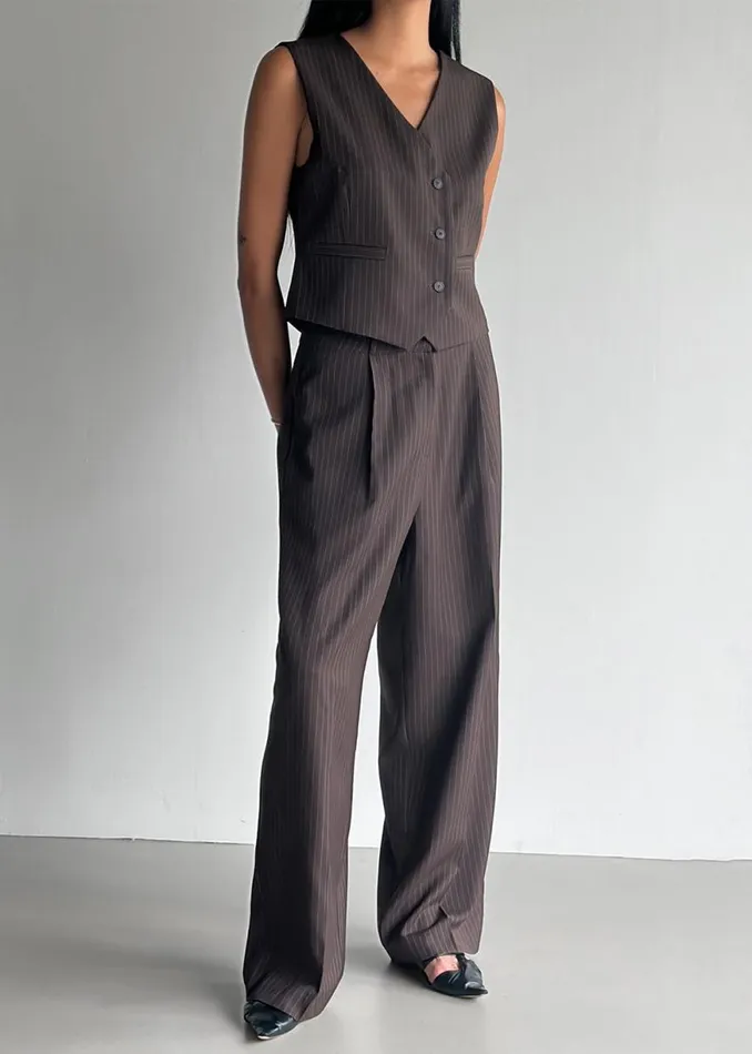 The Frankie Shop Ivey Pintuck Trousers 8211 BrownWhite Pinstripe Shop Clothing