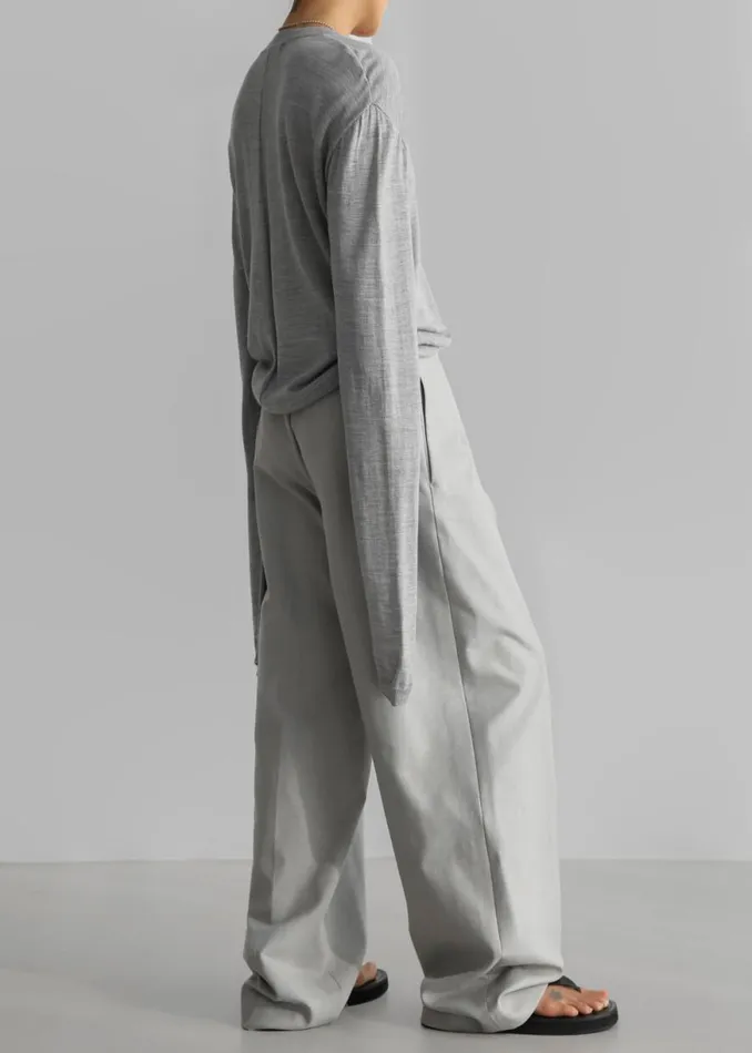 The Frankie Shop Juro VNeck Knit 8211 Grey Shop Knitwear
