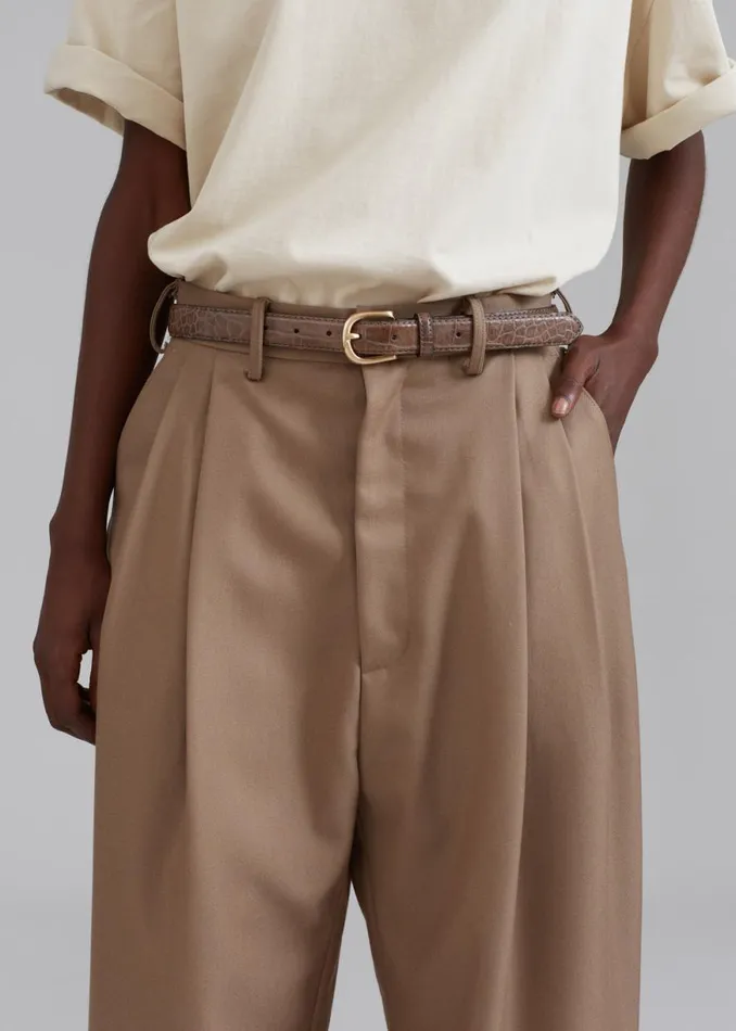 The Frankie Shop Kerena Pintuck Pants 8211 Taupe Shop Clothing