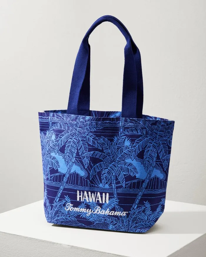 Tommy Bahama Handbags and Clutches Hawaii Reusable Tote Blue Multi 8211 WomenBeach and Home Tommy Bahama Handbags and Clutches Hawaii Reusable Tote Blue Multi 8211 WomenBeach and Home