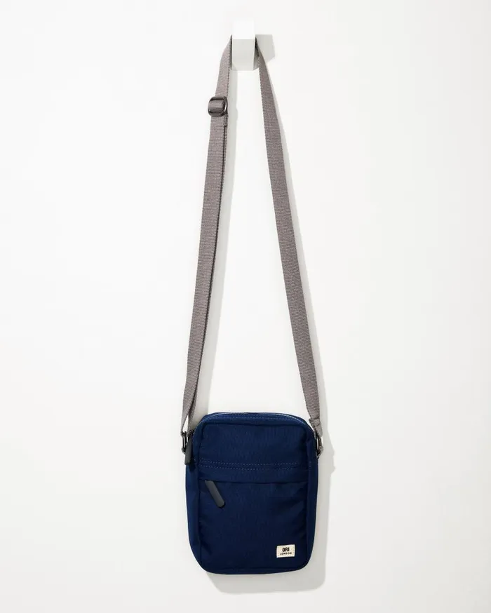 Tommy Bahama Luggage and Travel Bond Deep Blue Canvas Crossbody Deep Blue 8211 Beach and HomeMen Tommy Bahama Luggage and Travel Bond Deep Blue Canvas Crossbody Deep Blue 8211 Beach and HomeMen