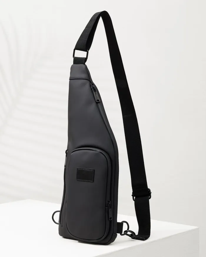 Tommy Bahama Luggage and Travel Hudson Black Sling Bag Black 8211 MenBeach and Home