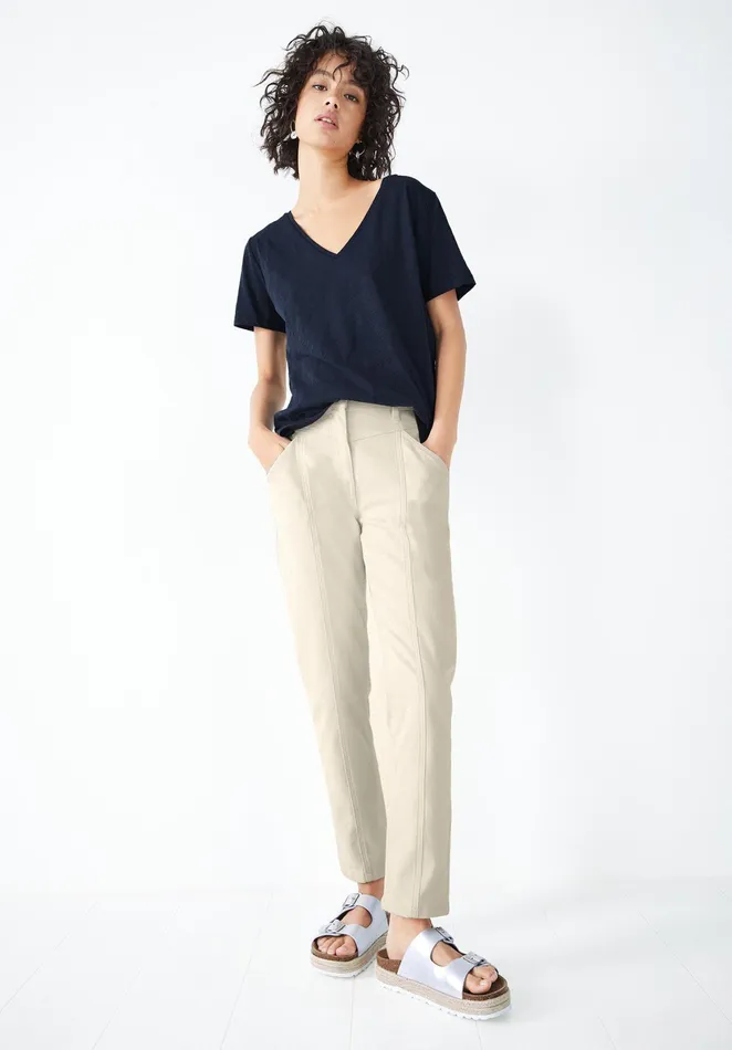 Tops and TShirts Women Hush Cali Cotton Slub V Tee Midnight