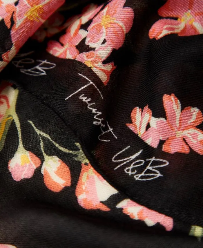 Twinset Scarves Floral Print Kefiah Multicolour Blooming 8211 Accessories