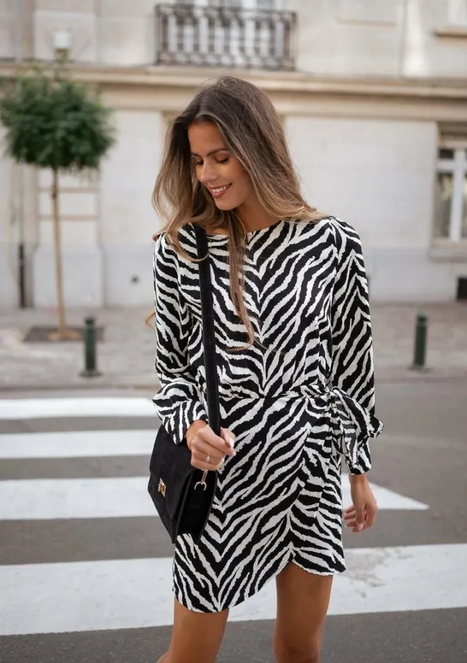 Women039s Clothing Dresses Easy Clothes Black And White Maela Zebra Dress Women039s Clothing Dresses Easy Clothes Black And White Maela Zebra Dress