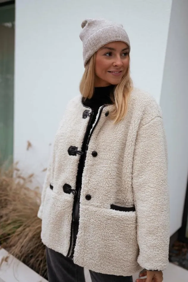Women039s Clothing Jackets Easy Clothes Ecru Atlanta Faux Sheep Fur Jacket