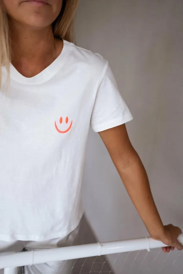 Women039s Clothing Tshirts Easy Clothes White Smiley TShirt