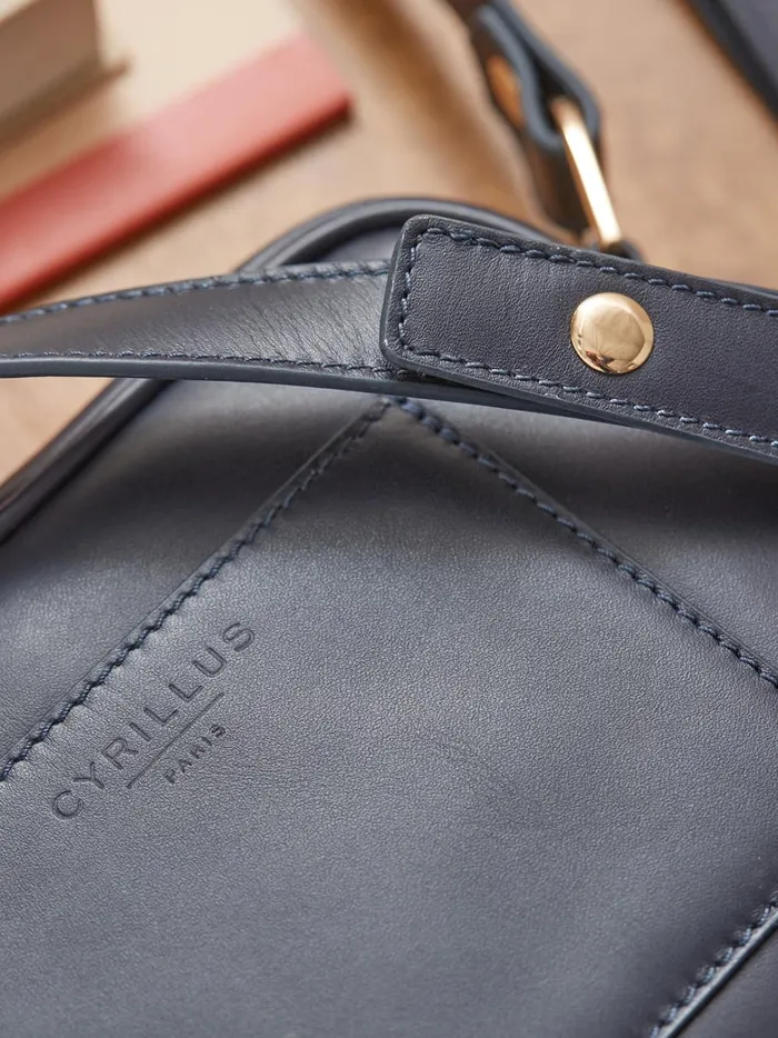 Women Accessories Cyrillus Camera Bag 8211 The Small Leather Goods Collection Marine