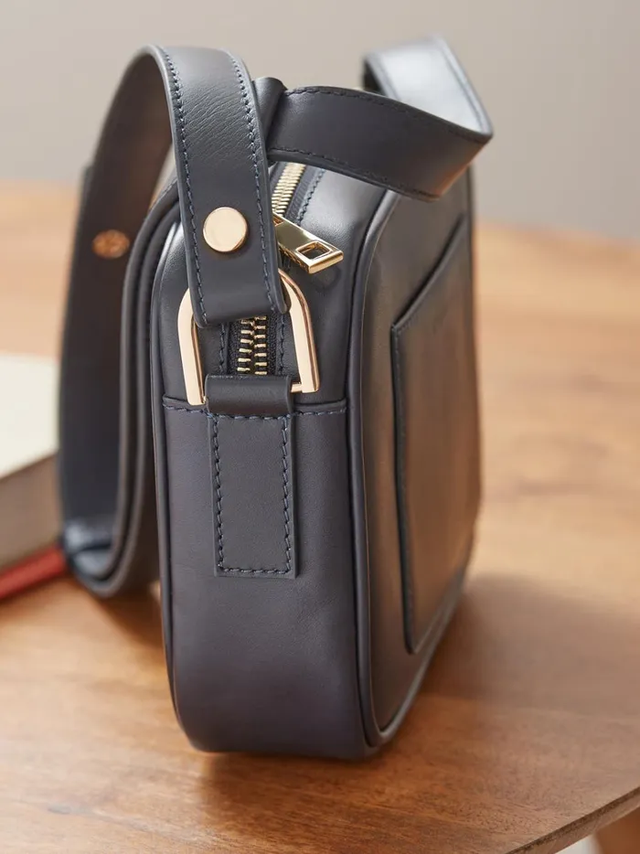 Women Accessories Cyrillus Camera Bag 8211 The Small Leather Goods Collection Marine