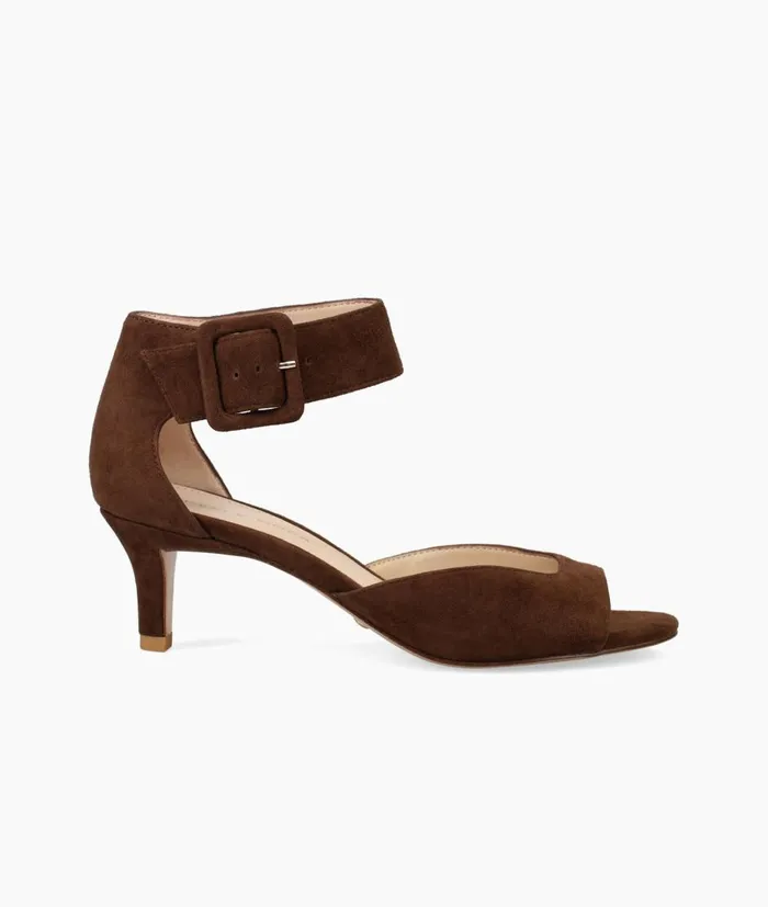 Women Berlin Low Heel 8211 Oak Pelle Moda Low Heels
