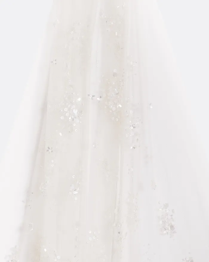 Women Bridal Safiyaa Edith Bouquet Embroidered Veil Ivory