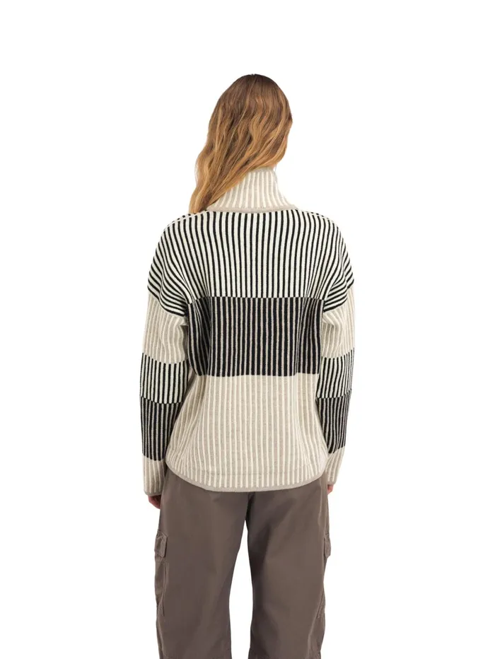 Women Dale Of Norway Turtleneck Skarstind Sweater