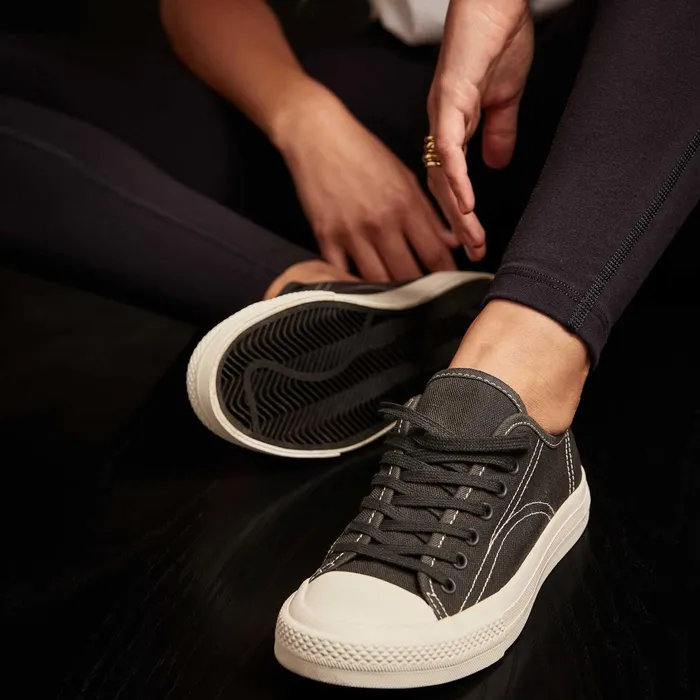 WOMEN James Perse LACEUPS Women039s Cotton Linen Vulcanized Sneaker Squid