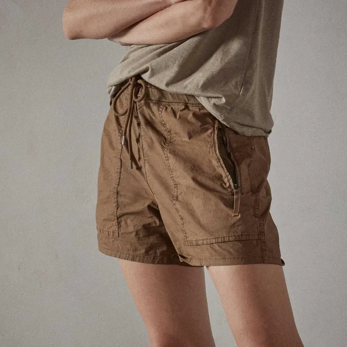 WOMEN James Perse SHORTS Zip Pocket Utility Short Acorn Pigment