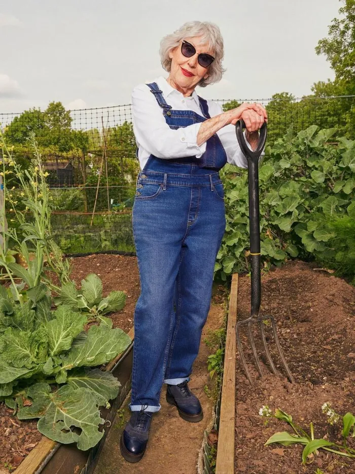 Women JEANS White Stuff Isabelle Denim Dungaree Mid Denim