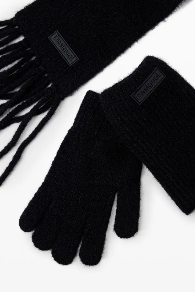 Women Knitwear Desigual Gloves And Scarf Pack