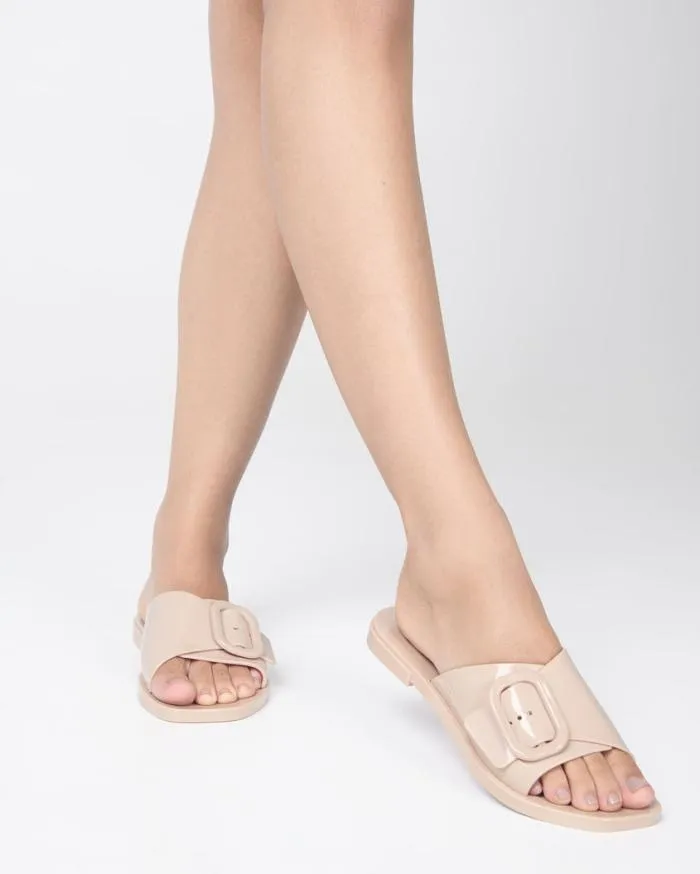 Women Lisie Beige Melissa Slides