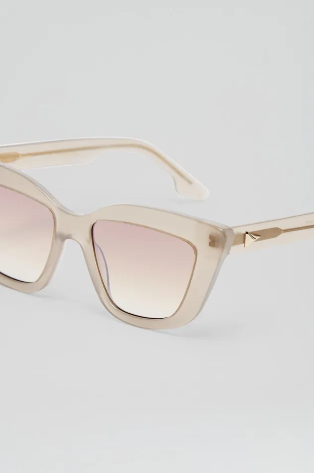 Women Scanlan Theodore Eyewear ST SOFT CAT EYE SUNGLASSES Crystalgrey Women Scanlan Theodore Eyewear ST SOFT CAT EYE SUNGLASSES Crystalgrey