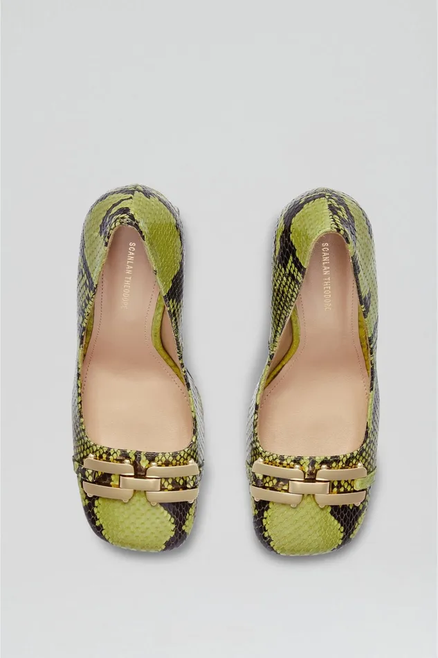 Women Scanlan Theodore Leather GOLD TRIM SQUARE TOE PUMP 95 Vert