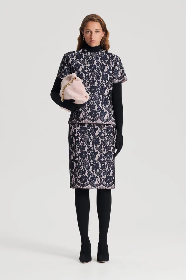 Women Scanlan Theodore Skirts BONDED LACE SKIRT Navy